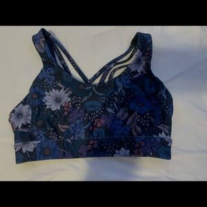 Dip sports bra
